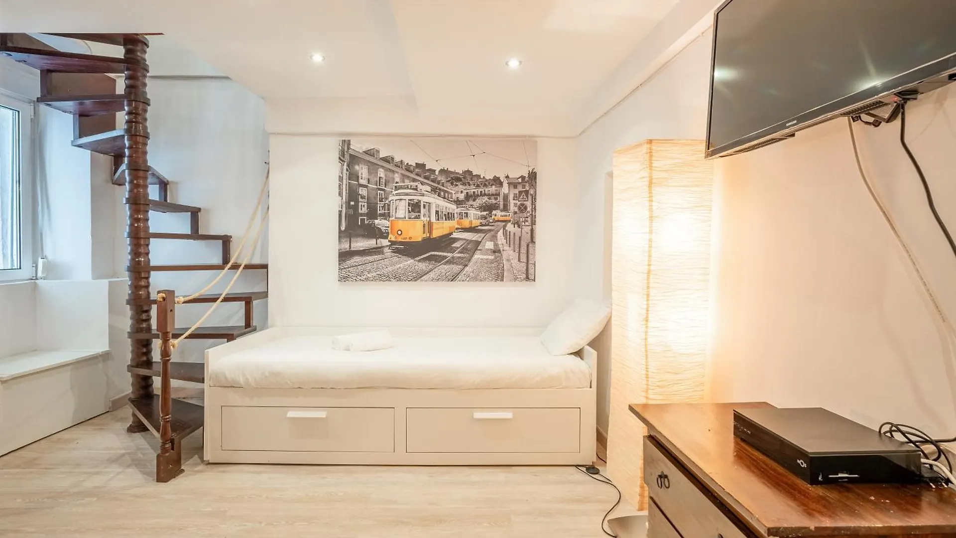 Cozy Getaway In Alfama By Lovelystay Lisbona 0*,  Portogallo