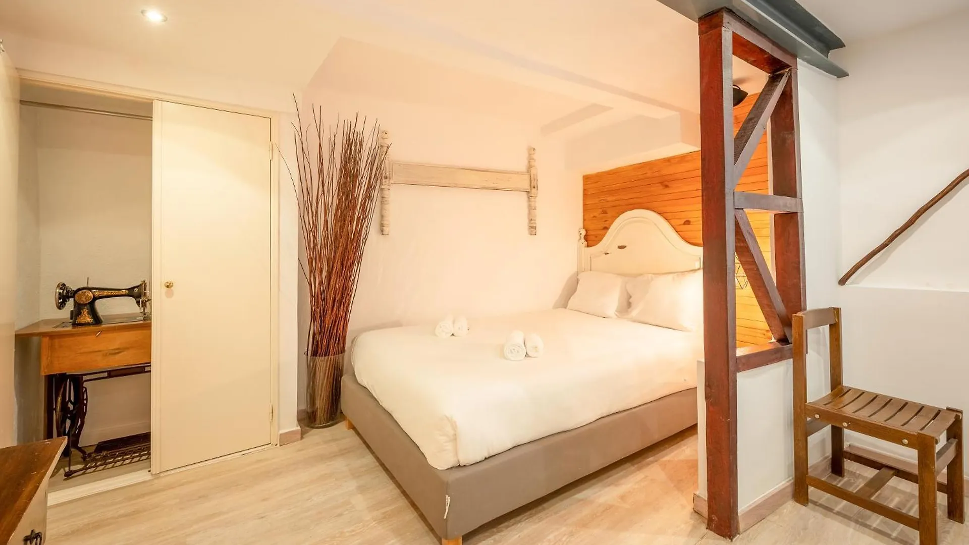 Cozy Getaway In Alfama By Lovelystay Lisbona