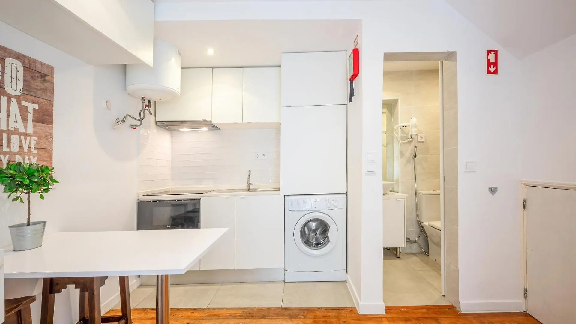 Cozy Getaway In Alfama By Lovelystay Lisbon Apartment